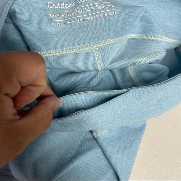 Outdoor Voices light blue cropped leggings size Medium - Picture 3 of 7